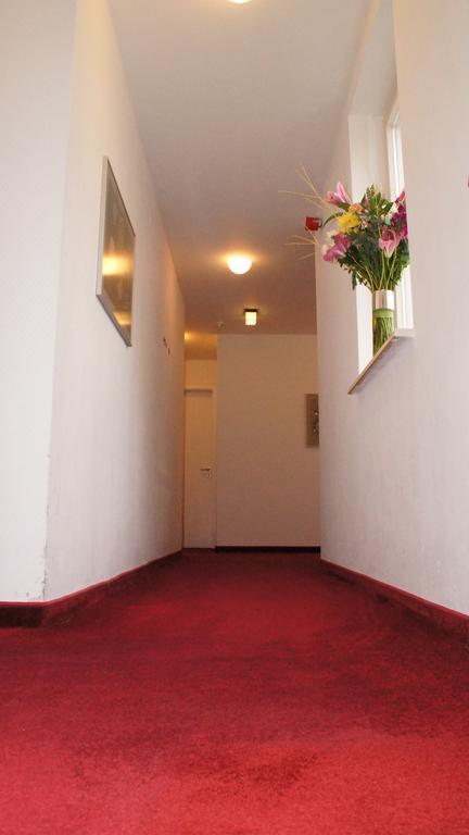 Hotel Am Buschkrugpark Берлин Екстериор снимка