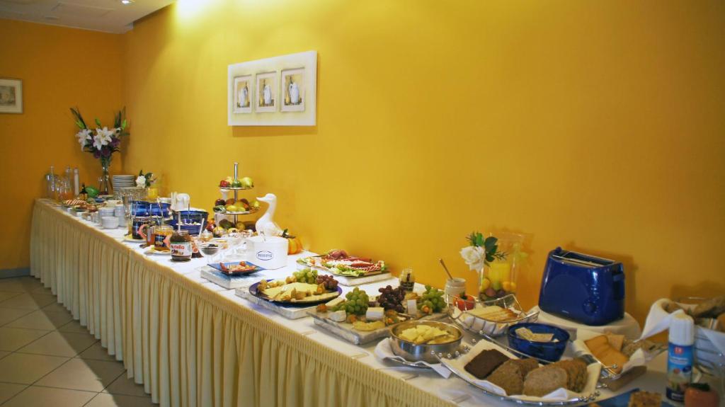 Hotel Am Buschkrugpark Берлин Екстериор снимка
