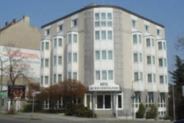 Hotel Am Buschkrugpark Берлин Екстериор снимка